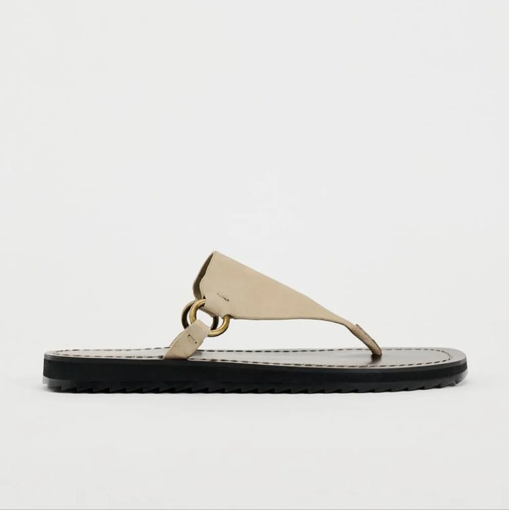 Zara Flat Leather Sandals NWT - Picture 2 of 6